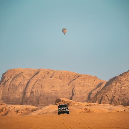 Wadi Rum Mirror Camp Extérieur photo