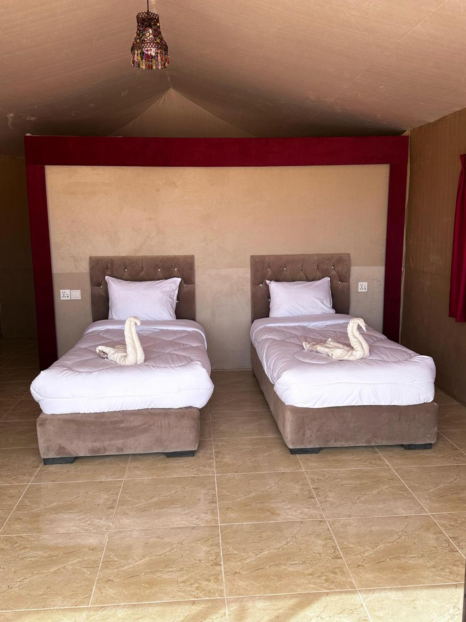 Wadi Rum Mirror Camp Extérieur photo
